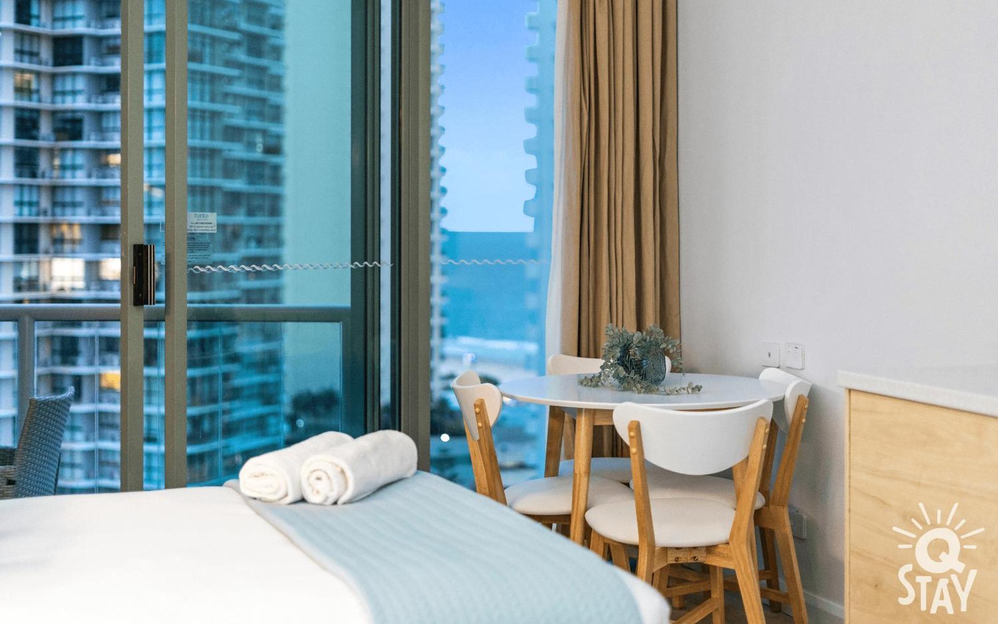 Legends Surfers Paradise Mid Week Madness Deal - Q Stay Голд-Кост Экстерьер фото